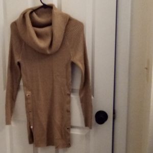 NWOT 7TH Avenue NY&Co size M gold sweater